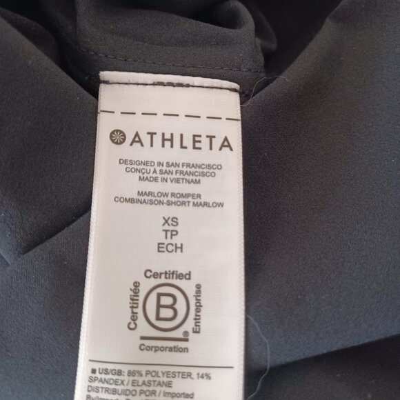 Athleta Marlow Romper Black Size XS Sleeveless Wrap Front Pockets Stretch - Picture 3 of 8